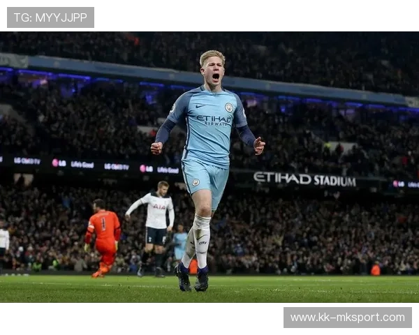 德布劳内短传渗透连续打穿两条线，曼城组织能力拉满