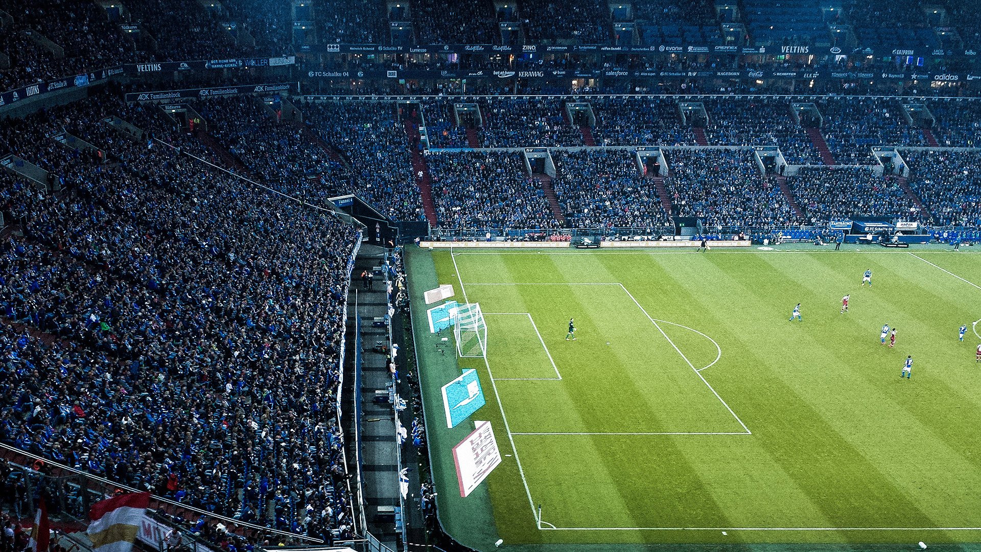 克洛普不断创新战术,带领利物浦追逐更高荣誉